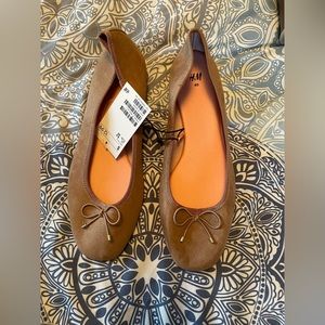 H&M Flats